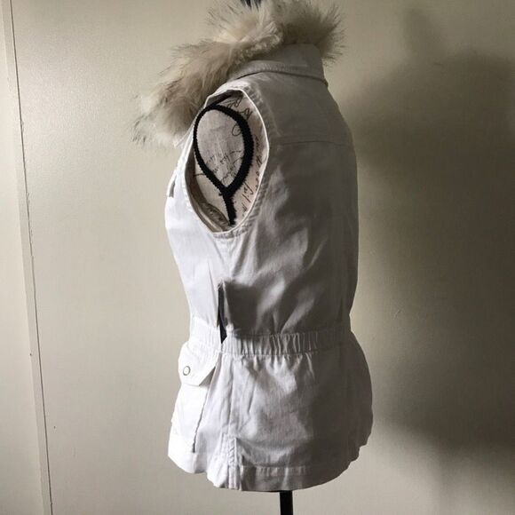 NWT INC Vintage Gorgeous Petite M Convertible Faux-Fur Anorak Vest White 4 in 1 - Picture 5 of 12